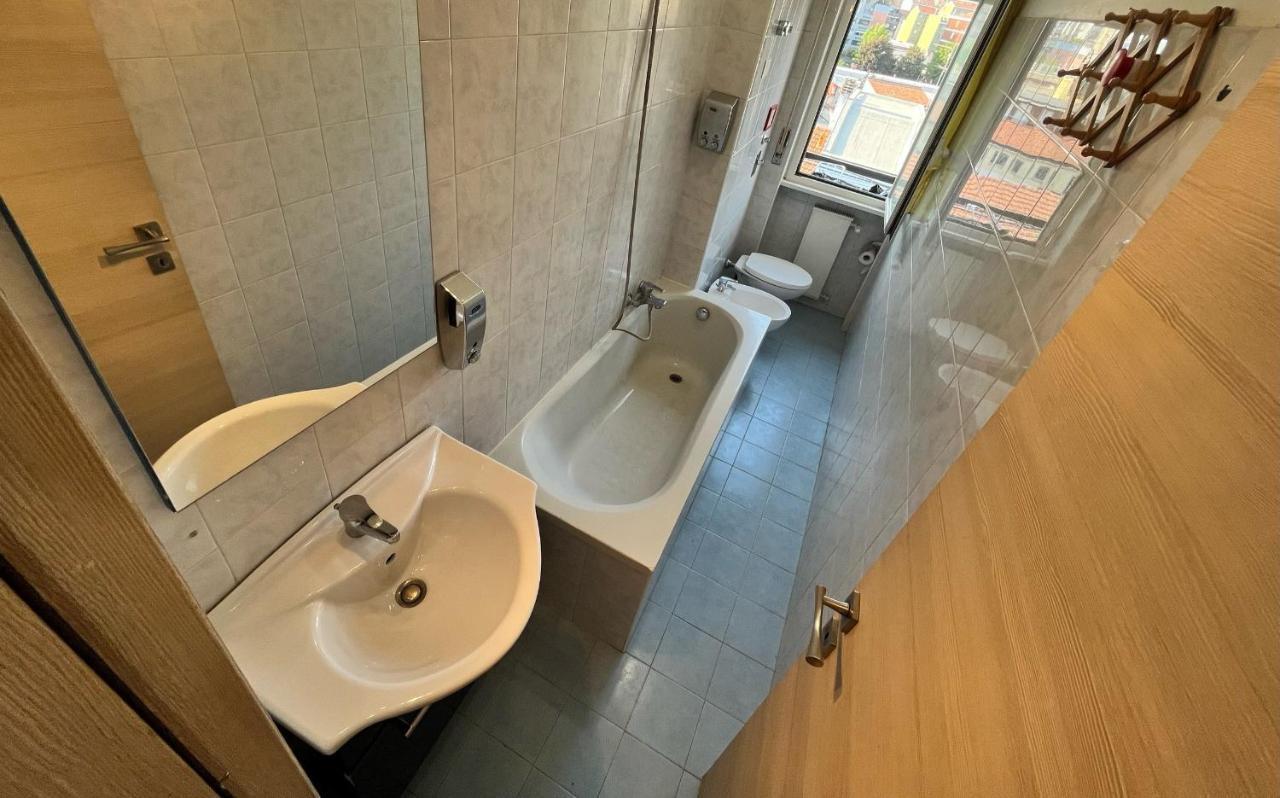 Milan Adrian Apartments מראה חיצוני תמונה